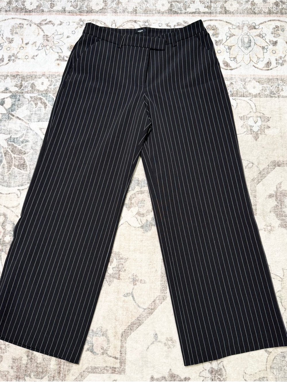 Express Editor Relaxed Trouser Mid Rise 12R Black Pinstripe Wide-Leg Pants